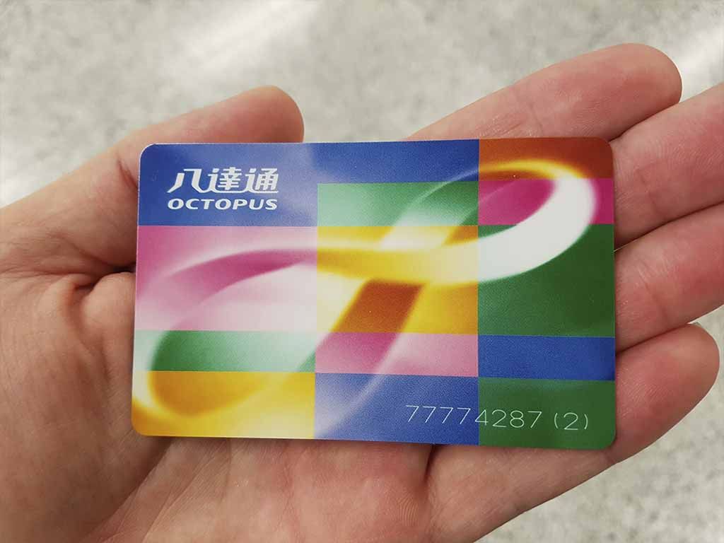 Tarjeta Octopus para pagar transporte en Hong Kong