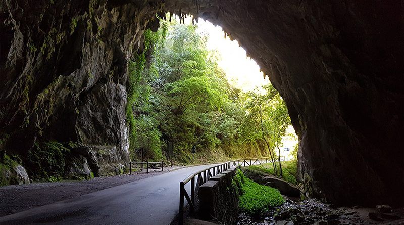 La Cuevona de Cuevas del Agua