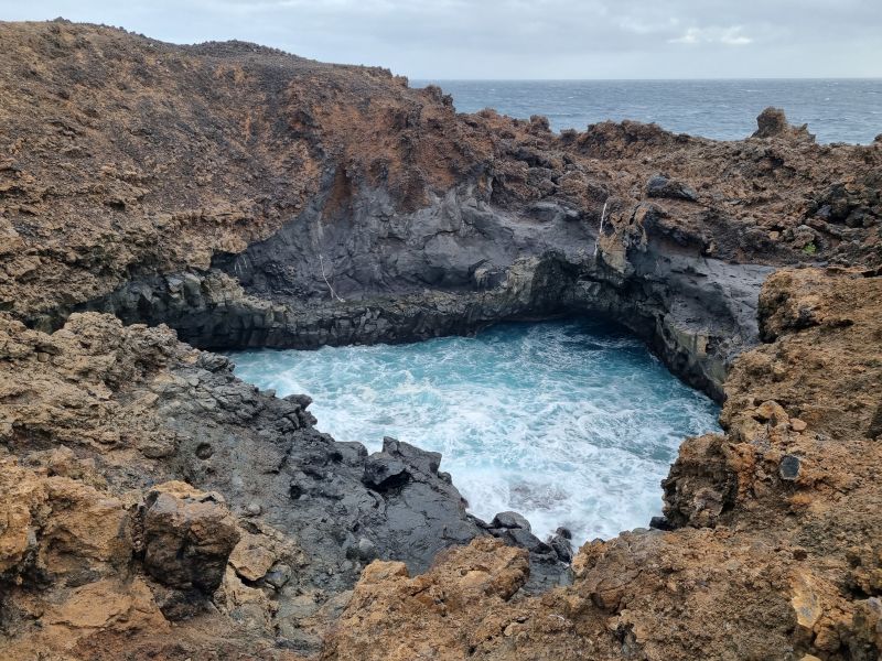 cueva del agua lanzarote