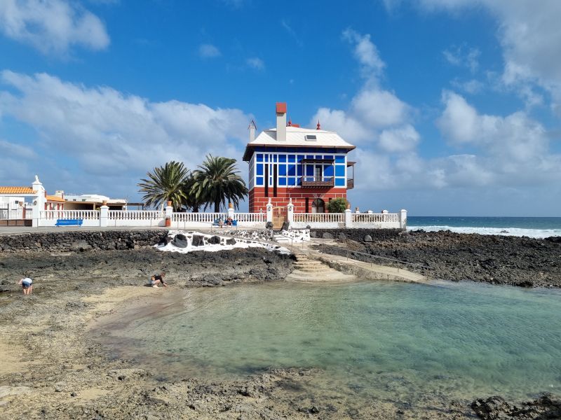 el charcón arrieta lanzarote