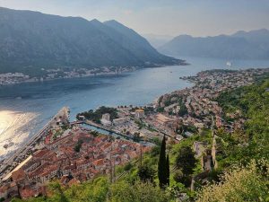 Vistas desde la fortaleza de Kotor