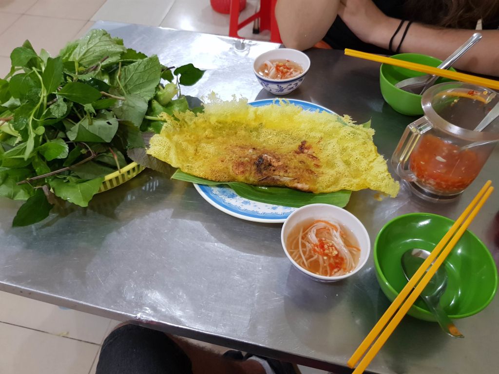 Bánh xèo comida tipica vietnam