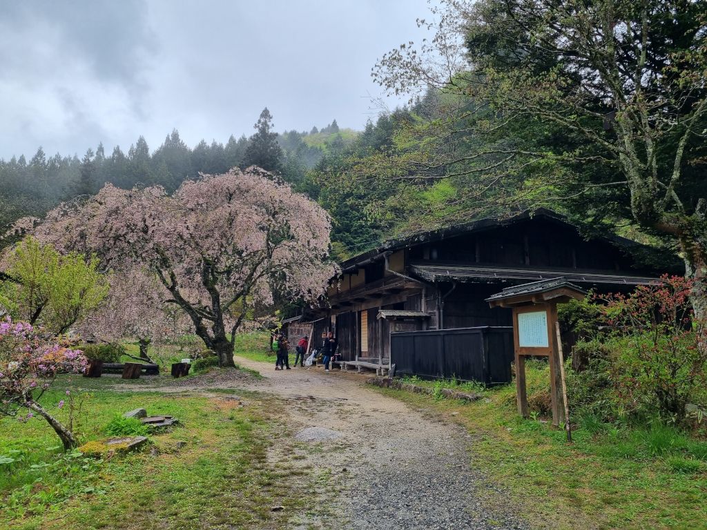 casa de té a medio camino de la ruta nakasendo