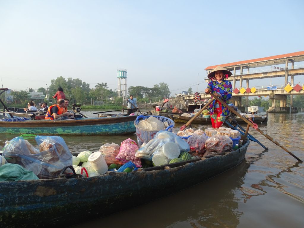 mercado flotante Phong Dien