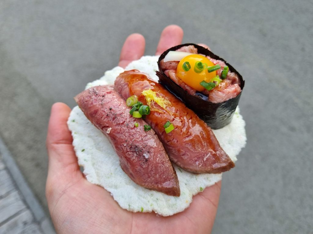 sushi de hida beef en takayama