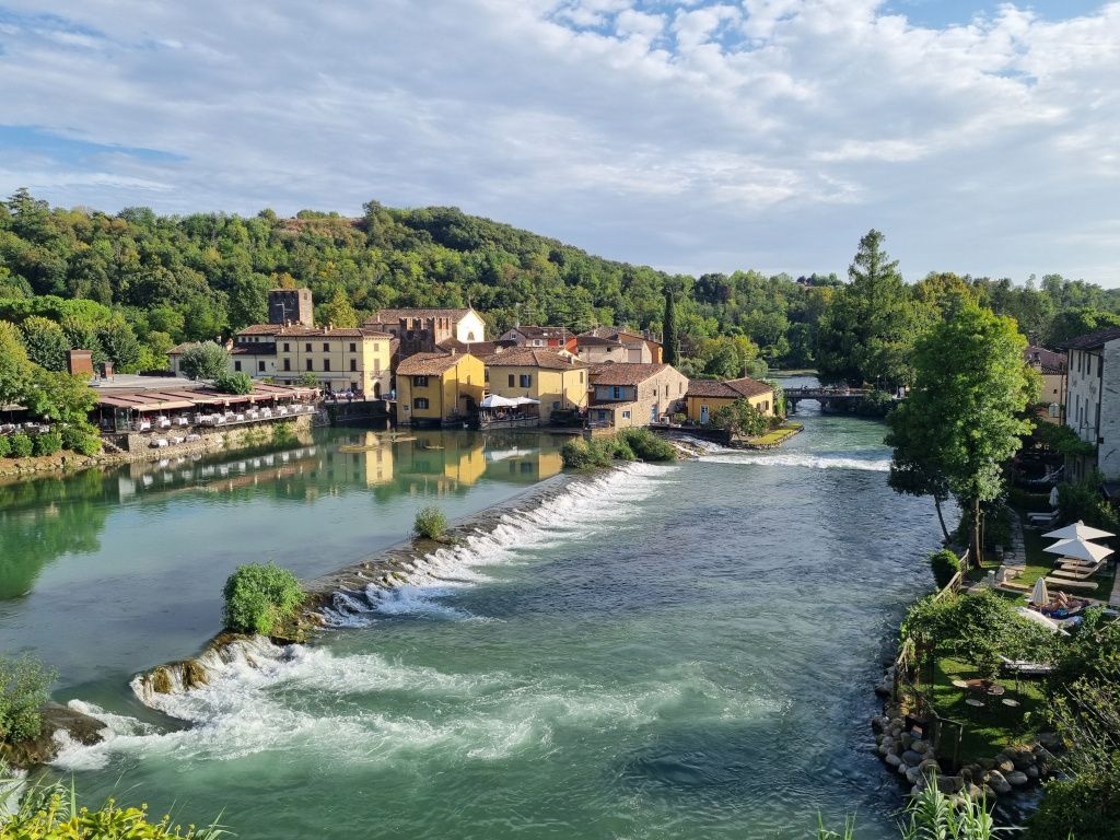 borghetto, uno de los pueblos más bonitos de italia