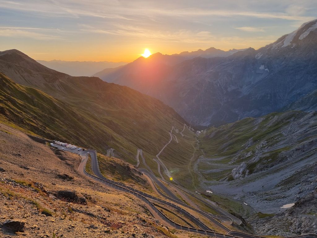 amanecer desde paso stelvio