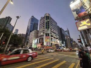 Una de las calles principales de Hong Kong