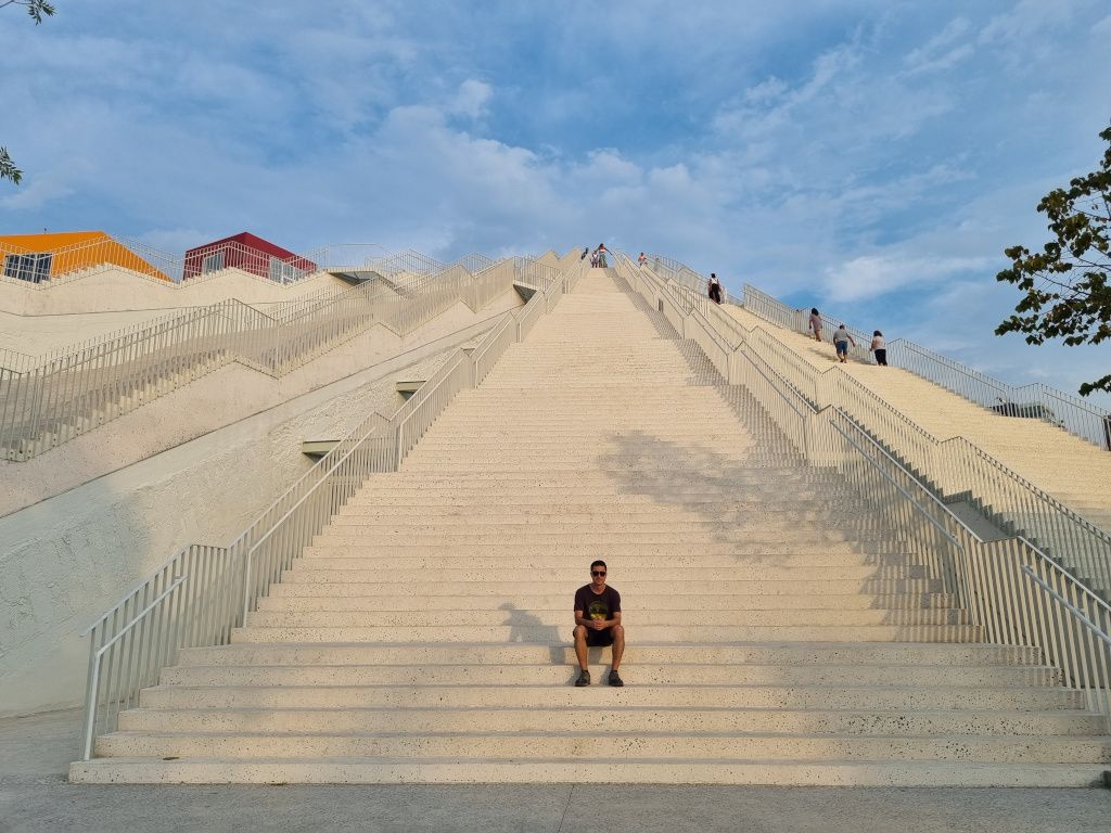 Piramide de Tirana