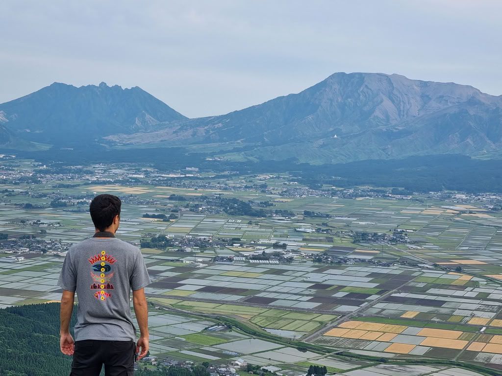 mirador daikanbo con vistas al monte aso