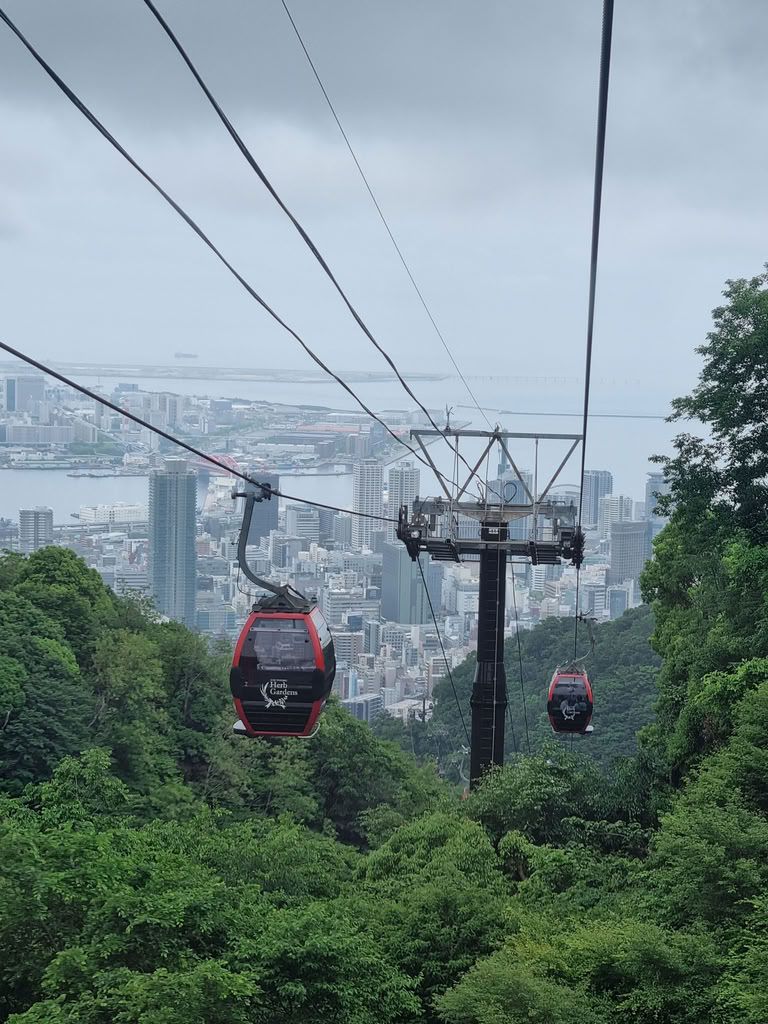subida en teleférico a los jardines de Kobe