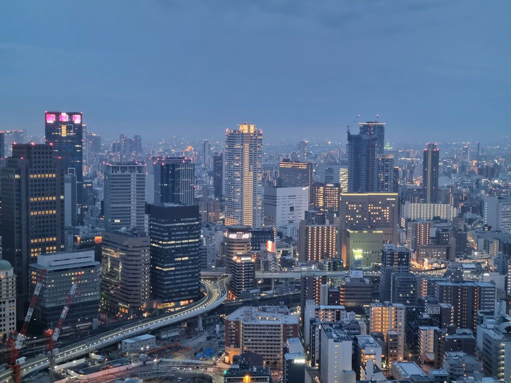 vistas de Osaka desde Umeda Sky Building